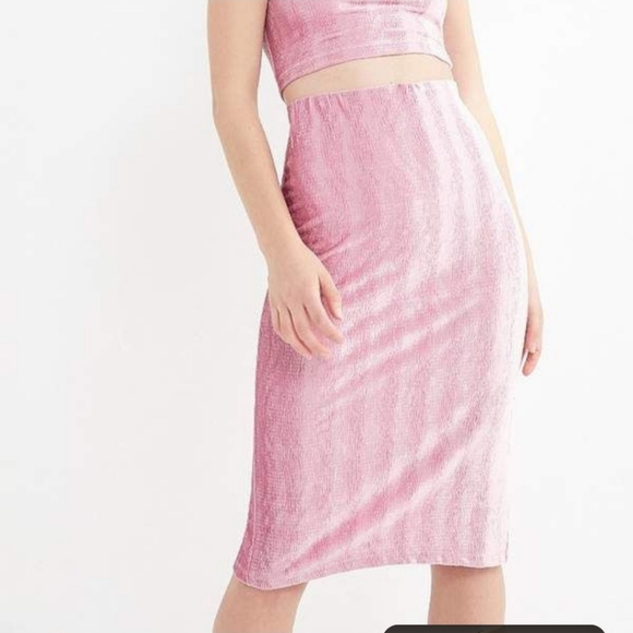 UO Kimmy Velvet High-Rise Pink Midi Skirt size XS - Picture 10 of 13